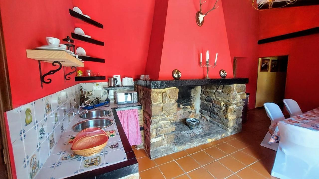 Casas Rurales- "Casa Larios" El Colmenar Esterno foto